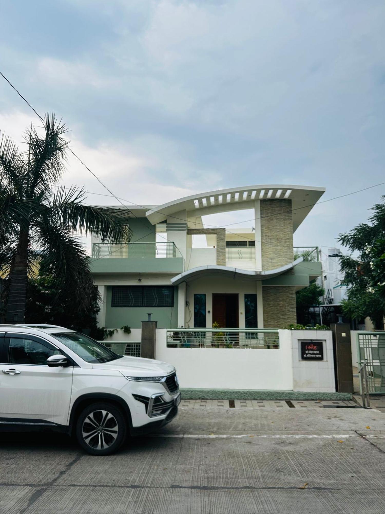 Private & Elegant 3Bhk Villa, Hillside Hideaway, 10 Mins From Mh Bus Stand 奥兰加巴德 外观 照片