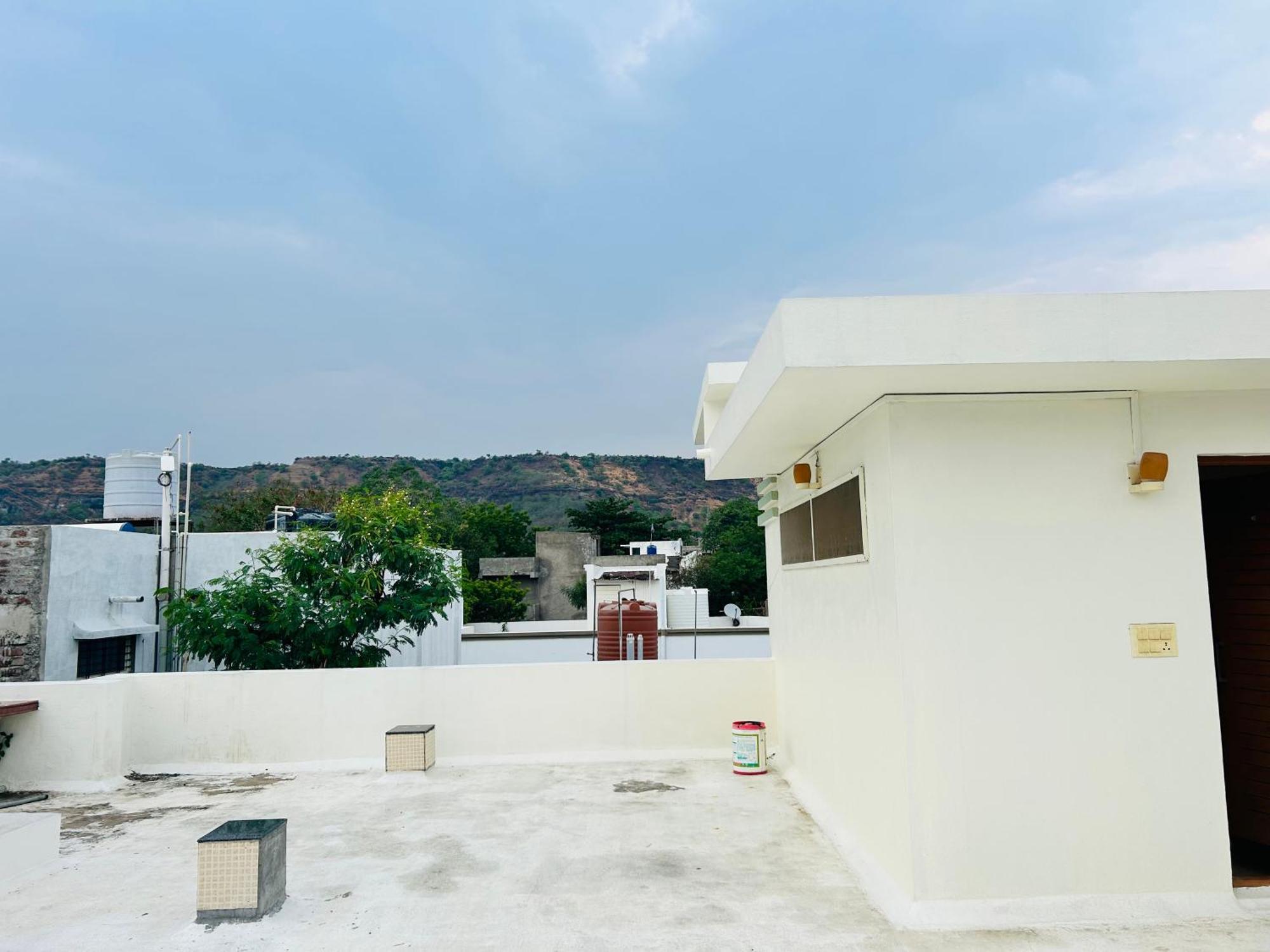 Private & Elegant 3Bhk Villa, Hillside Hideaway, 10 Mins From Mh Bus Stand 奥兰加巴德 外观 照片